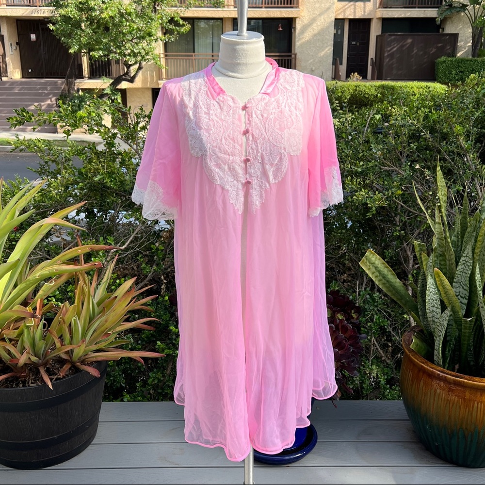 VINTAGE HOLLYWOOD VASSARETTE By Munsingwear Pink Sheer Lined Housecoat Small
